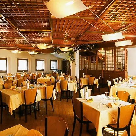 Hotel Tize Village 4*