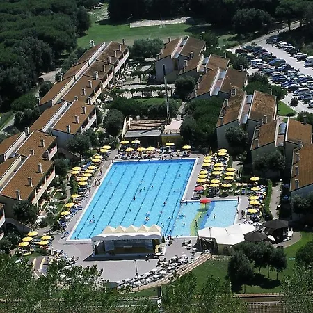 Tize Village 4*