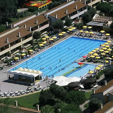 Hotel Tize Village 4*